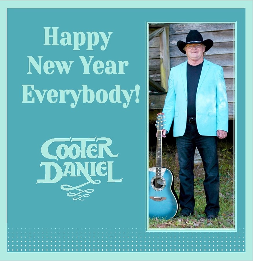 CooterDaniel's tweet photo. So thankful for a new year!

#newyear #happy2021 https://t.co/2gpbAIckUO