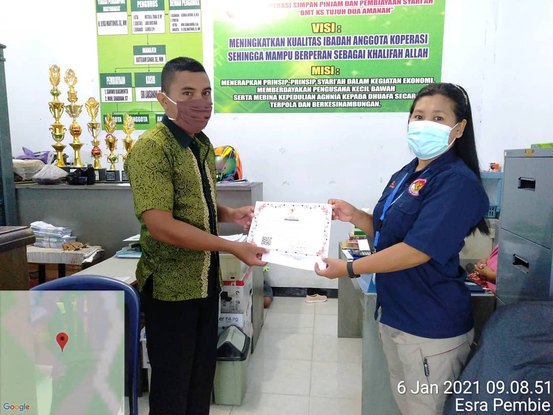 esraEcha's tweet photo. 06/01/2021
Himbauan pelaksanaan RAT T.B 2020 dan penyerahan perpanjangan Sertifikat NIK pada KSPPS BMT KS Tujuh Dua Amanah
#Penyuluhkoperasi 
#ppklkemenkopukmri
#koperasikeren
#BanggaBuatanIndonesia 
#UMKMNaikKelas 
#ppklsulteng
#ppklposo
@PENYULUH_COOP 
@PpklTengah
@KemenkopUKM https://t.co/DxgBlt3ihw