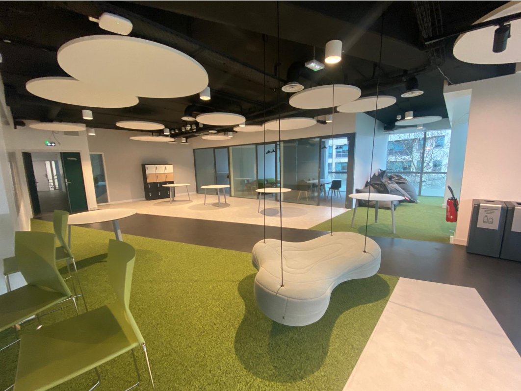 SKEMA_BS's tweet photo. C'est la première rentrée pour notre nouveau campus #SKEMAgrandparis ! Un hub de 30 000m2 en bord de Seine connecté à tous nos campus à travers le monde. Nous sommes ravis de pouvoir enfin vous dévoiler ce beau projet et avons hâte d'y accueillir nos étudiants. #WelcometoSKEMA https://t.co/UbPDUybnXb