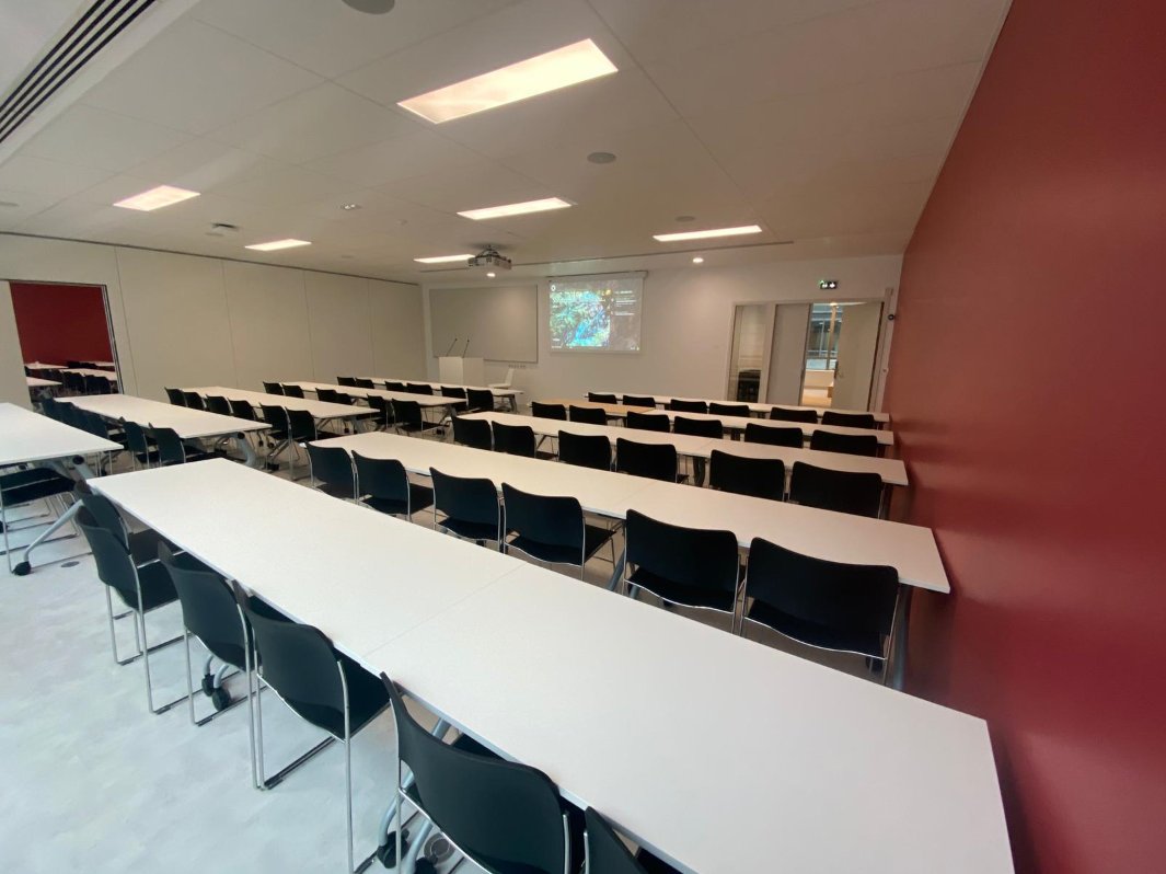 SKEMA_BS's tweet photo. C'est la première rentrée pour notre nouveau campus #SKEMAgrandparis ! Un hub de 30 000m2 en bord de Seine connecté à tous nos campus à travers le monde. Nous sommes ravis de pouvoir enfin vous dévoiler ce beau projet et avons hâte d'y accueillir nos étudiants. #WelcometoSKEMA https://t.co/UbPDUybnXb