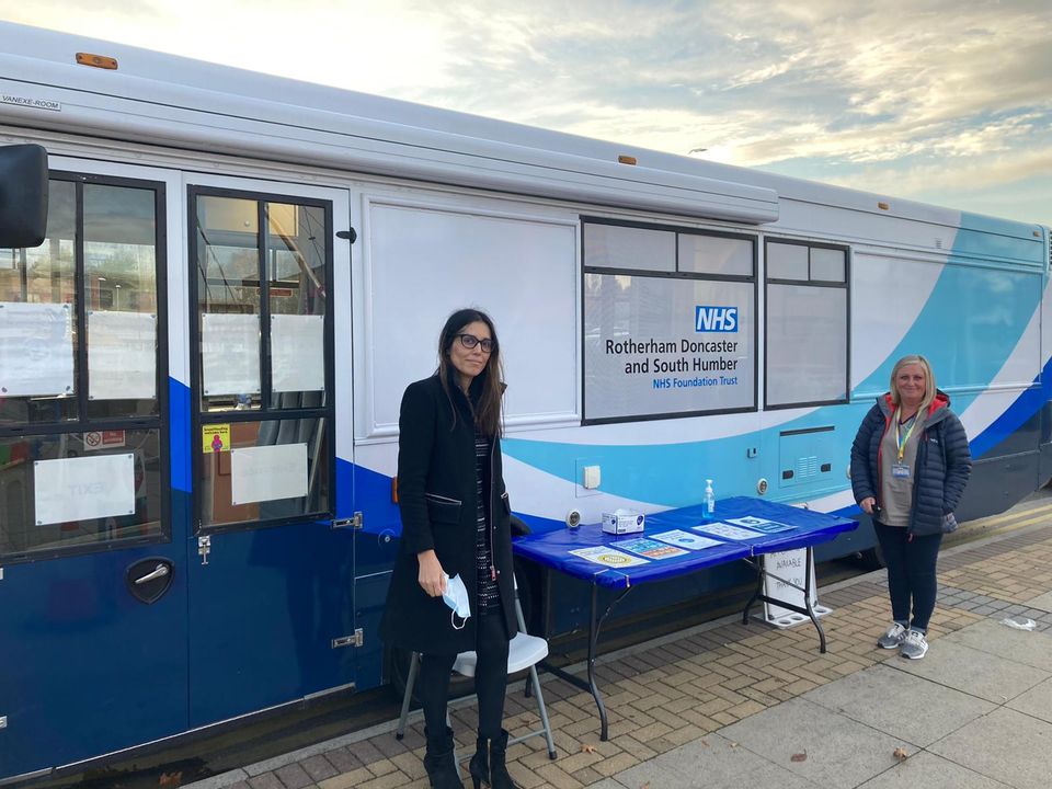 HealthCareDONC's tweet photo. 🚌 NEXT STOP! 🔔The Health Bus is in Doncaster town centre at Clock Corner, 1 Baxter Gate, Doncaster, DN1 1JU tomorrow! Thurs 7 Jan 9am-4.30pm

A GP will be on board to help you - no appointment needed.

#doncasterisgreat

Please share 🙏 @DBH_NHSFT
@rdash_nhs @MyDoncaster https://t.co/iiSkdStgUz