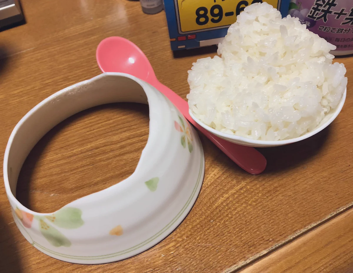 お勤めご苦労様です！お茶碗もついに力尽きる