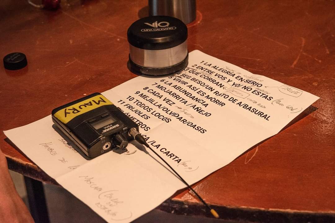 LOSCALIGARIS's tweet image. ¿Ya se imaginan la lista para este 16 de enero? ¿Qué canción no puede faltar? 🤡

LAS LOCALIDADES SON LIMITADAS Y SE ESTÁN ACABANDO, A NO DORRRRRMIRSE 😴

SHOW PRESENCIAL 🤜🏼🤛🏼 16/01 en @qualityespacio 🤡 TODO VUELVE A COMENZAR ♾

🎫 Conseguí tu entrada: qualityespacio.com/caligaris/