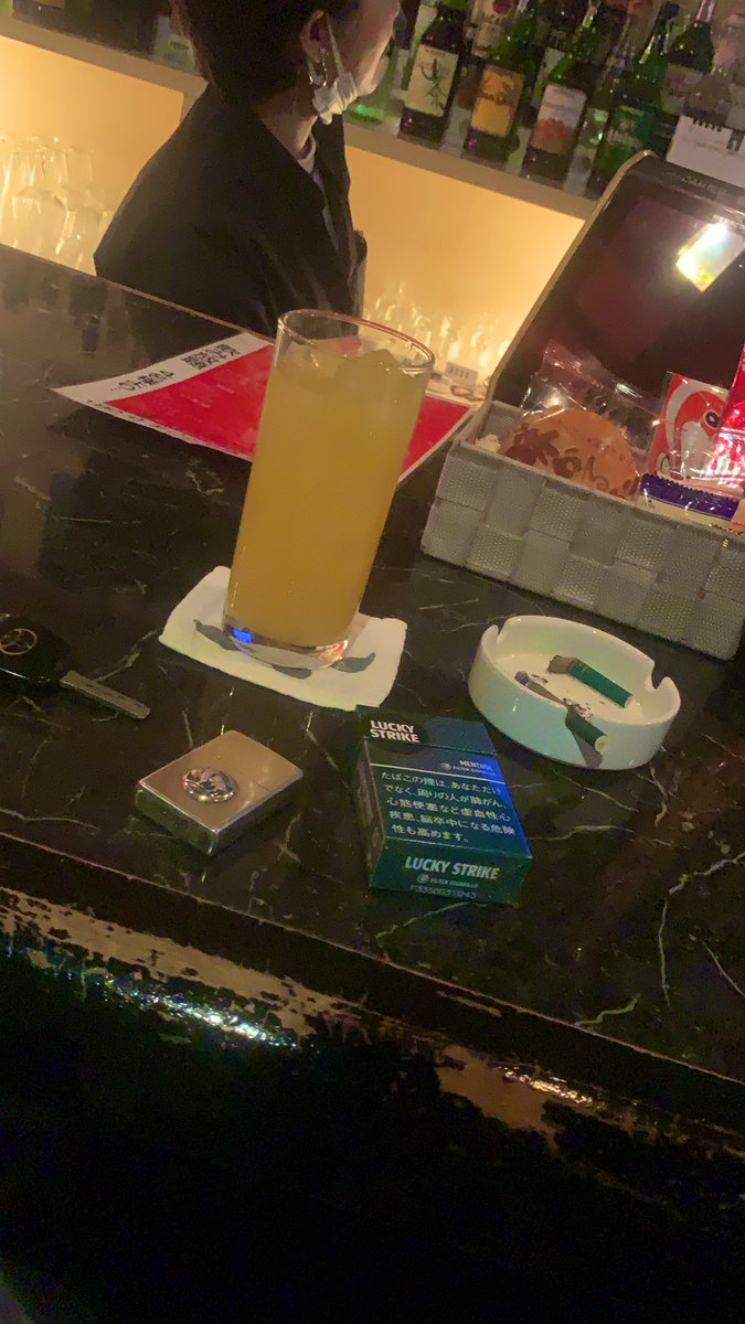 StalkingWolf's tweet photo. #椿 
#しっぽり飲もう https://t.co/qcHf8QUzl4