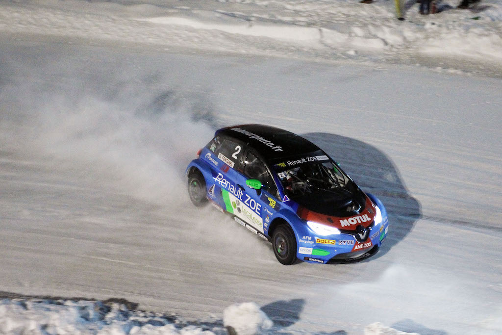 DARacingRX's tweet photo. ❄️Les #ZOE Glace retrouvent les #Alpes🏔
Retrouvez toutes les sensations des pilotes du @DARacingRX  avant la 2e étape du e-@TropheeAndros_ à @Isola2000_06  
📝￼Lire la suite ⬇️
https://t.co/kdcMwUswp8 https://t.co/6aVUIAOO0O