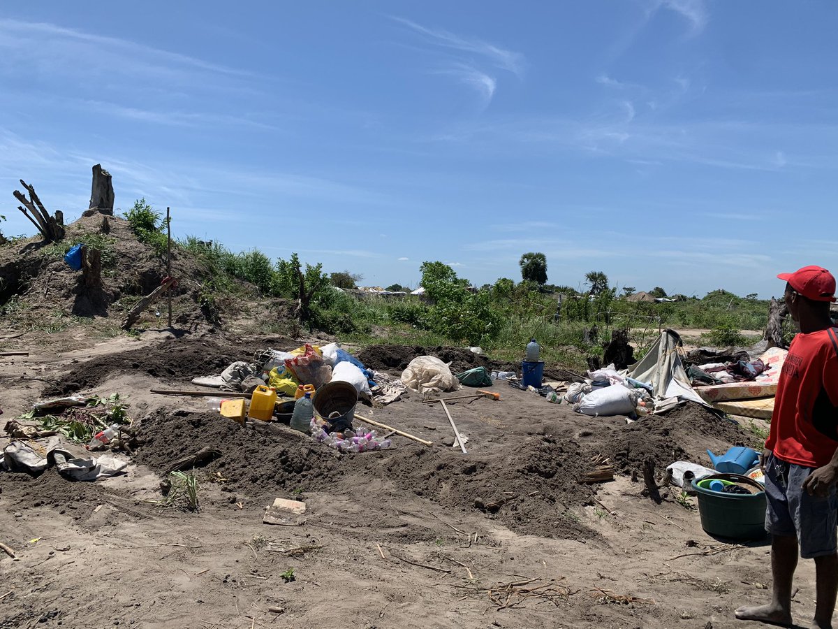 HugoReichenb's tweet photo. Today @ProtectionClust 🇲🇿 in Mutua IDP resettlement site in Sofala to see the impacts of #Chalane ➡️ elderly + persons w/ specific needs impacted ➡️ protection spaces (women/child-friendly spaces; protection tents) damaged during storm ➡️ 🏠 damaged/destroyed. https://t.co/XyyDrkTheg