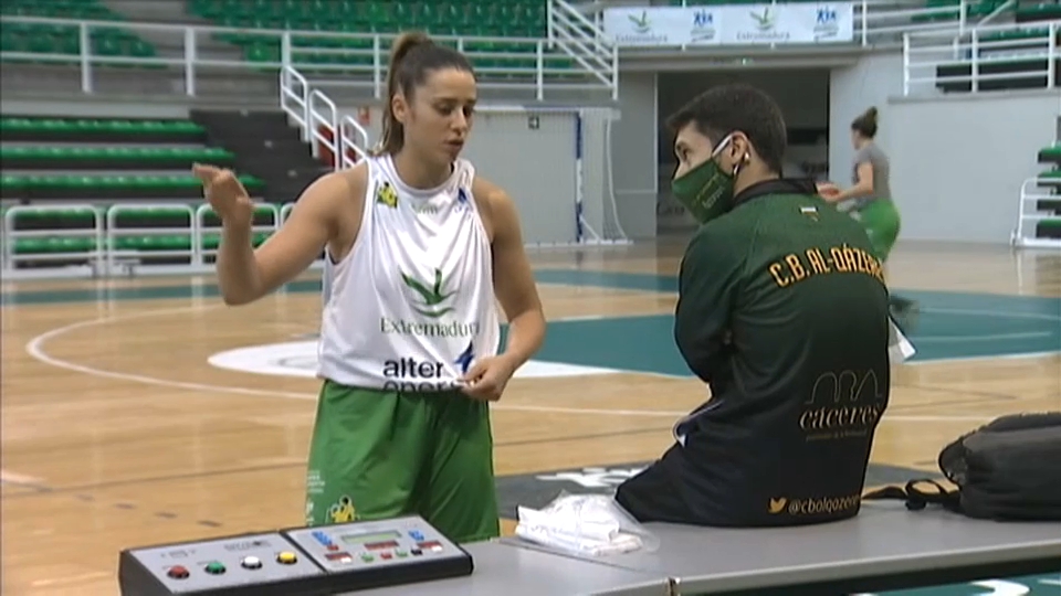 deportesCEX's tweet photo. 🏀 El @CBALQAZERES está viviendo un principio de año muy movido. Lo analizaremos con su técnico @jacintocarb
🗣️ Será en directo en #EXD1, a partir de las 14:20, en @cextremadura 📺 https://t.co/MhMKF4d626
