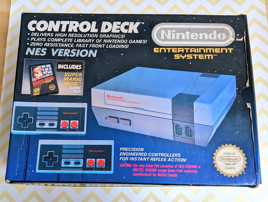 Well boys and girls, we took a little trip to the attic, and look at what we found here!Yes, I still have my original  @NintendoEurope box because I had to put it away when I was done playing with it, so I kept it as storage. I bought this with my communion money.