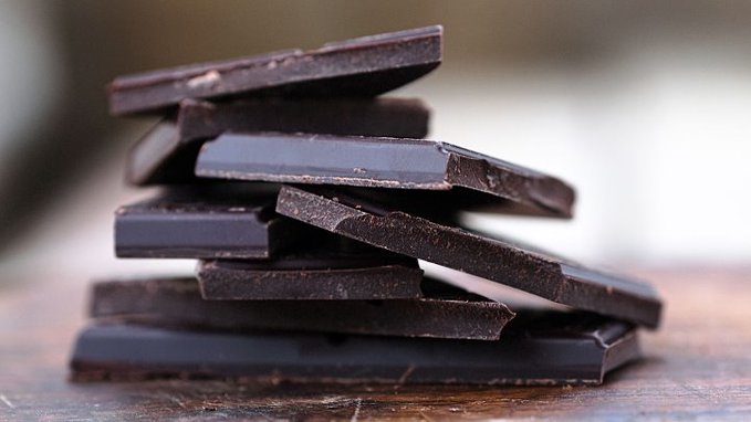 eGlobalNatural's tweet image. In Moderation, Dark Chocolate Has Health Benefits that Helps to:

-Improves Insulin Sensitivity
-Improves Mood
-Improves Brain Health
-Improves Blood Flow
-Reduces Inflammation
-Raises Good HDL 
-Reduces Heart Disease Risk

*Choose only 80% or higher in cacao #health #nutrition
