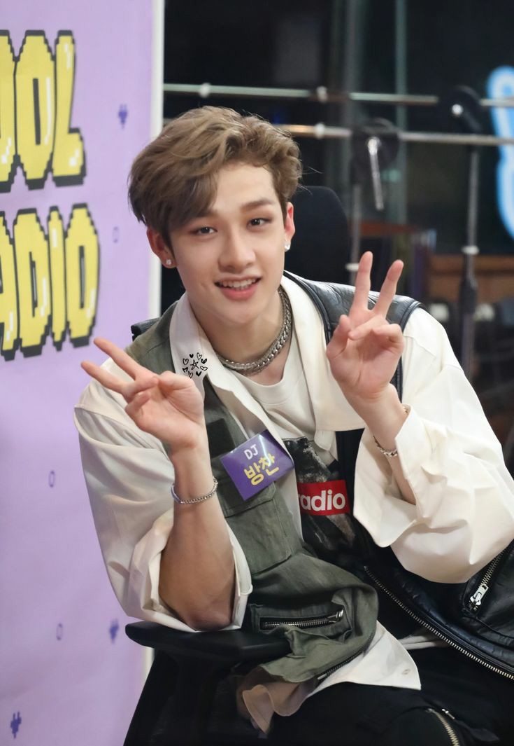 ▪︎☆  #BangChan in different colours than balck☆▪︎┊ ┊ ✫ ˚♡ ⋆｡ ❀┊ ☪︎⋆⊹ ~ a colorful thread ┊ . ˚┊•