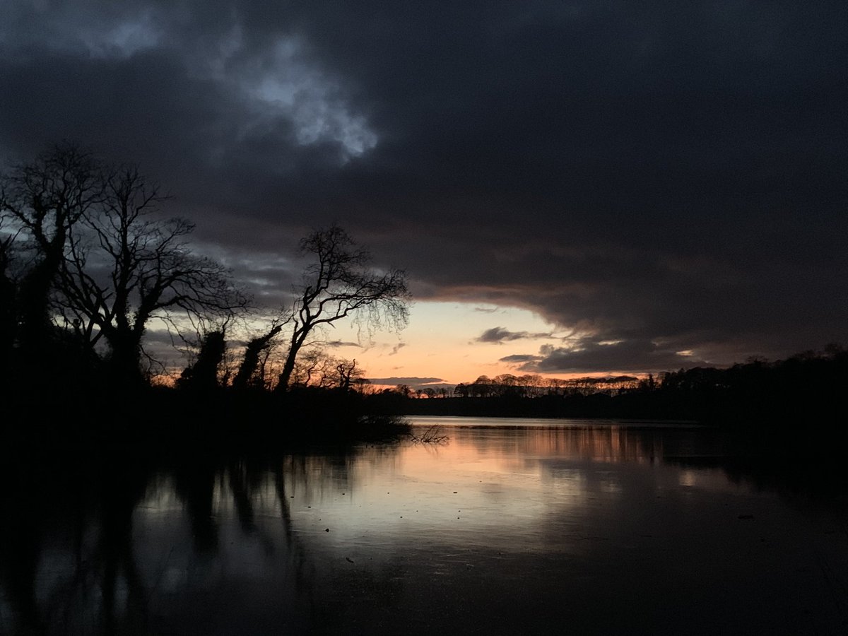 Jonie2k's tweet photo. Mullagh Lake dusk. #Mullagh #cavan #beautiful #Ireland https://t.co/5rtmgcmjxr