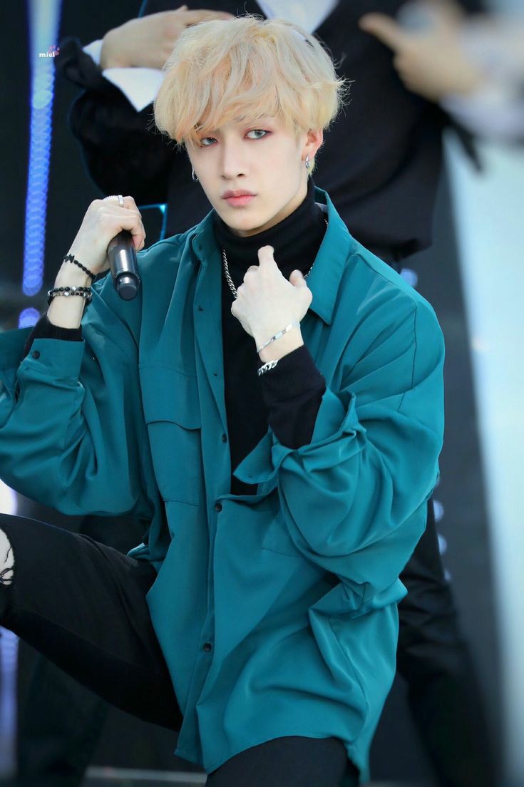 ▪︎☆  #BangChan in different colours than balck☆▪︎┊ ┊ ✫ ˚♡ ⋆｡ ❀┊ ☪︎⋆⊹ ~ a colorful thread ┊ . ˚┊•