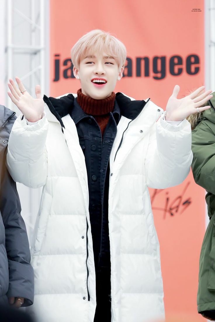 ▪︎☆  #BangChan in different colours than balck☆▪︎┊ ┊ ✫ ˚♡ ⋆｡ ❀┊ ☪︎⋆⊹ ~ a colorful thread ┊ . ˚┊•