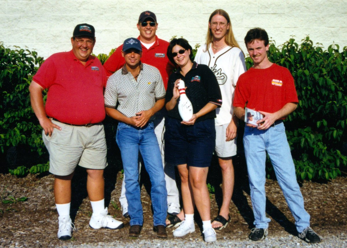 SteveBaker96's tweet photo. .@kennychesney performed live at the #WayneCountyFairgrounds in Richmond, IN on July 11, '99.  He had just released, "You Had Me From Hello" &amp; "She Thinks My Tractor Is Sexy." Soon after this show he would stop performing at county fairs and become a nationally touring arena act. https://t.co/XMeDgvwaWe