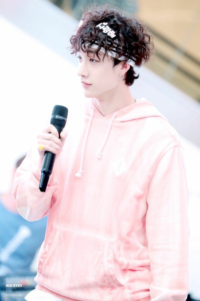 ▪︎☆  #BangChan in different colours than balck☆▪︎┊ ┊ ✫ ˚♡ ⋆｡ ❀┊ ☪︎⋆⊹ ~ a colorful thread ┊ . ˚┊•