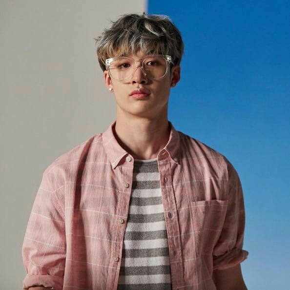 ▪︎☆  #BangChan in different colours than balck☆▪︎┊ ┊ ✫ ˚♡ ⋆｡ ❀┊ ☪︎⋆⊹ ~ a colorful thread ┊ . ˚┊•