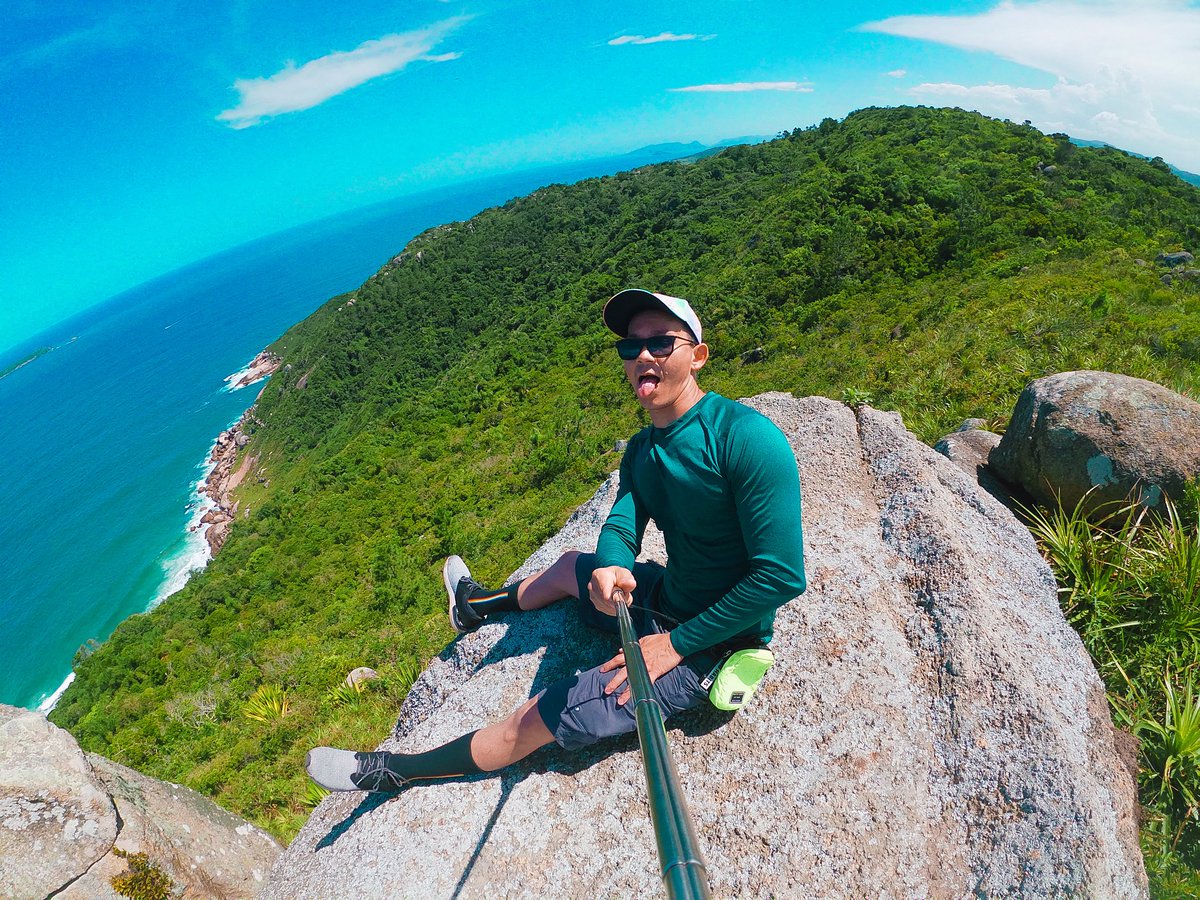 will_bruno30's tweet photo. 2hs de trilha subindo mais de 1200 metros que valeu super a pena no final. 🤩
#trilhadabelavista #trilha #morro #escalada #adventure #gopro #goprohero7white #aventura #floripese #floripei #Floripa #Florianópolis #santacatarina https://t.co/dV2MM4uoty