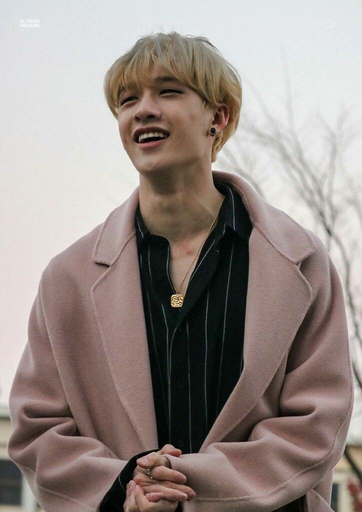 ▪︎☆  #BangChan in different colours than balck☆▪︎┊ ┊ ✫ ˚♡ ⋆｡ ❀┊ ☪︎⋆⊹ ~ a colorful thread ┊ . ˚┊•