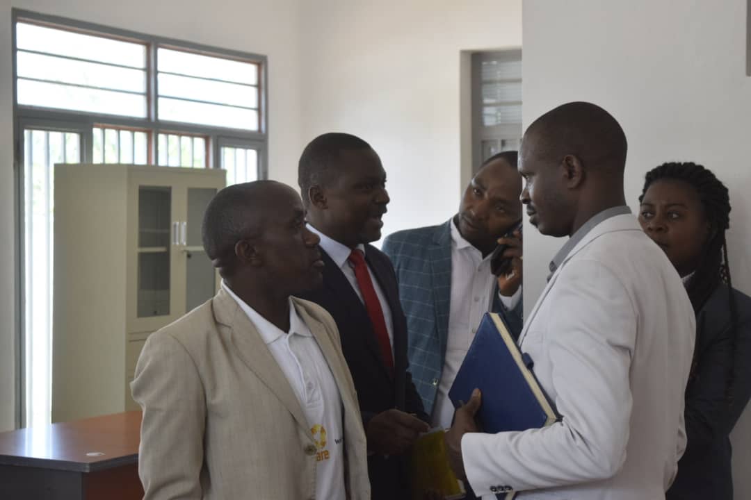 3.Dans le but de faciliter les clients se trouvant dans d' autres localités du pays, la BIJE projète ouvrir d'autres  agences  à Bujumbura, Ngozi  au cours de cette année 2021. D'autres agences seront ouvertes progressivement dans d'autres provinces et localités du pays.