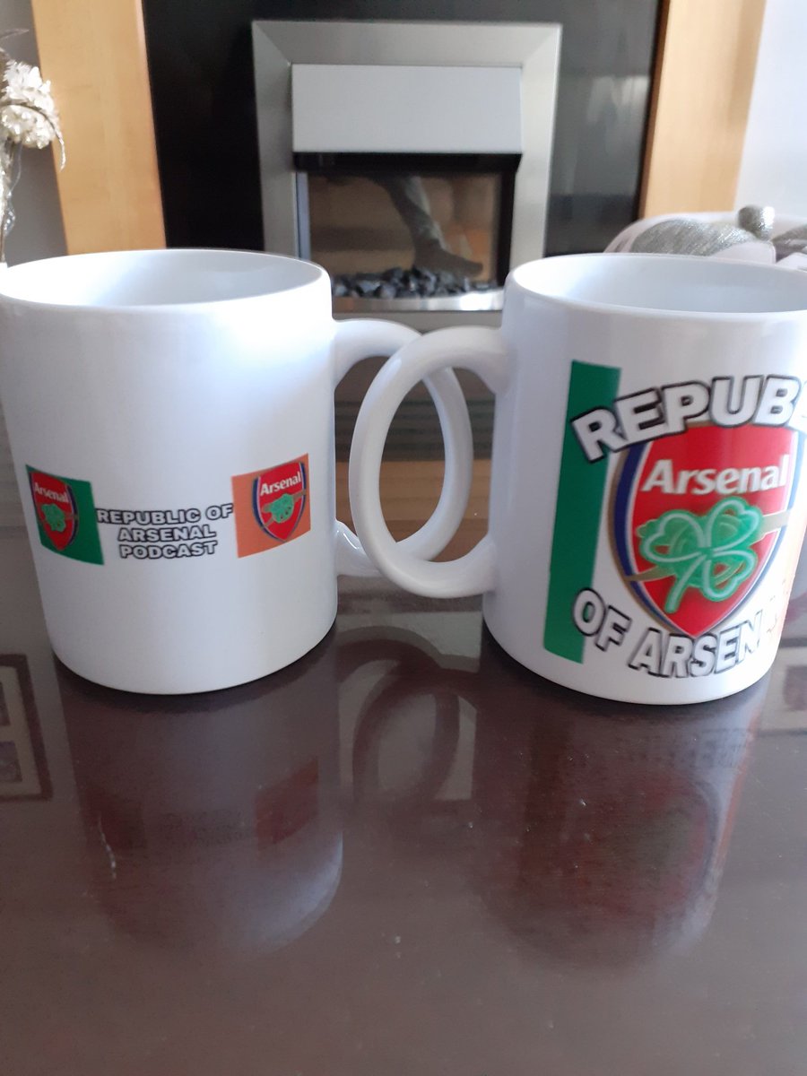 RepofArsenal's tweet photo. Coffee tastes so much better outta these 😋 #arsenal #podcast https://t.co/gMvc0lNyDO
