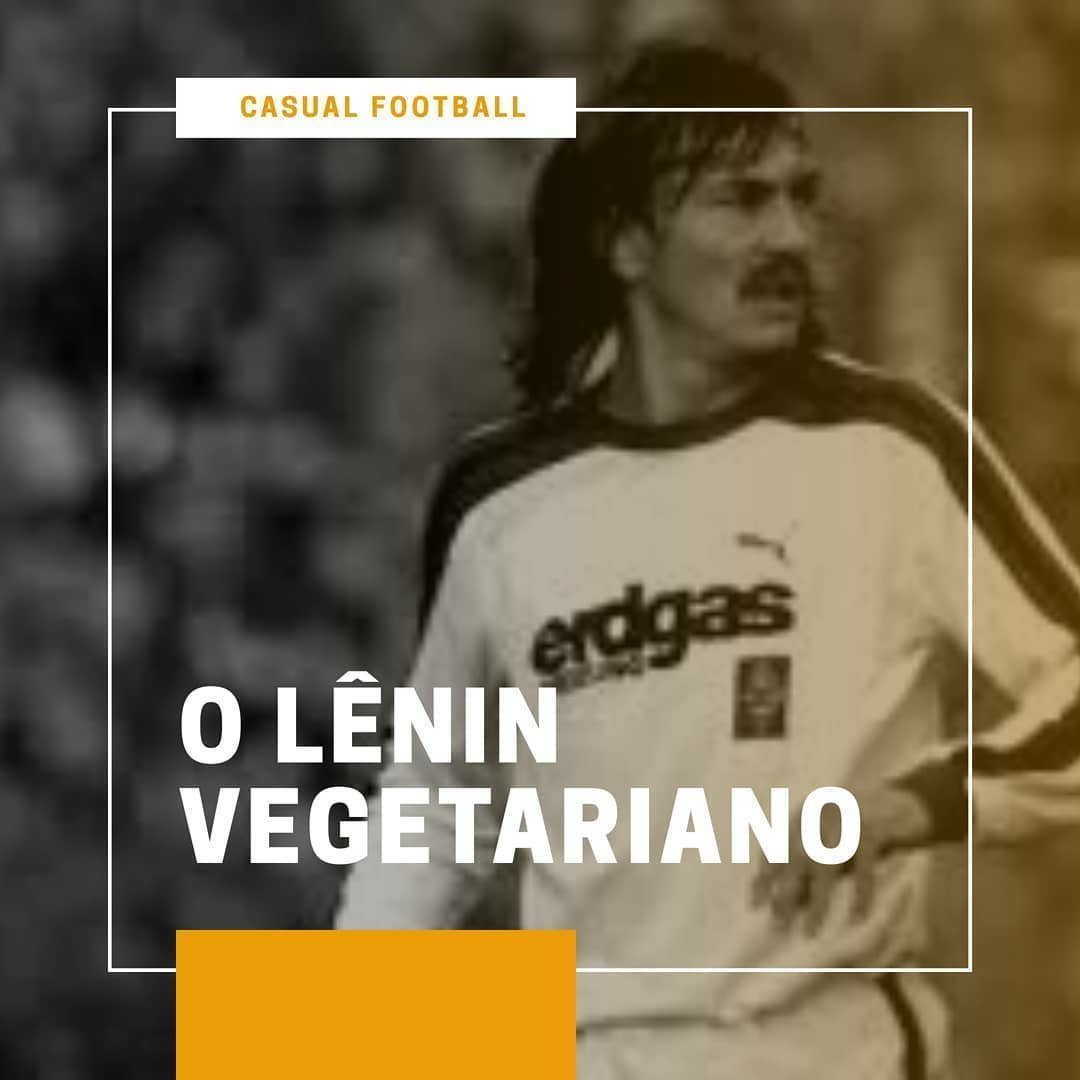 CASUALF00TBALL's tweet photo. Lienen, jogador rebelde, se recusava a dar autógrafos, vegetariano e militante. Por ser próximo do partido comunista alemão e ter o nome parecido, foi apelidado de Lênin. Em 1987 fundou com outros companheiros o sind. dos jogadores alemães e depois se tornou diretor no St. Pauli https://t.co/0fyuU74OHA