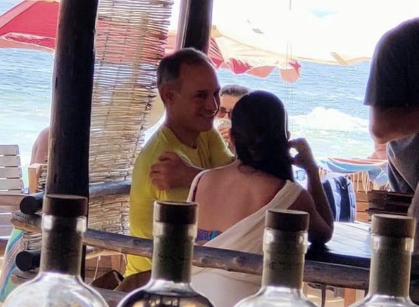 En un país con gran atraso educativo, el Estado tiene la obligación constitucional y moral de divulgar el conocimiento científico y apegar su actuar a la razón y la ciencia, no fomentar la ignorancia, la irresponsabilidad y los prejuicios. #GatellVerguenzaDeMexico