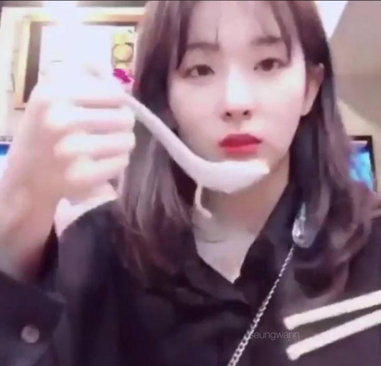 _BananaTaeng2_'s tweet photo. Irene but it's Seulgi Saga continues https://t.co/RdfdCEAOFS