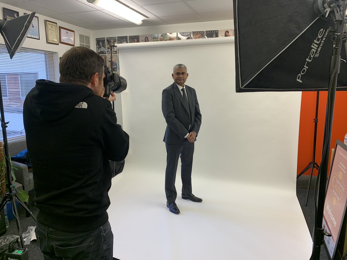 A sneak peak behind the scenes of our 37th edition front cover, featuring our founder <a href="/RomailGulzar/">Romail Gulzar FRSA</a> 📸

Our January edition will be out soon, so stay tuned!
#coverstar #leicestershire #10years