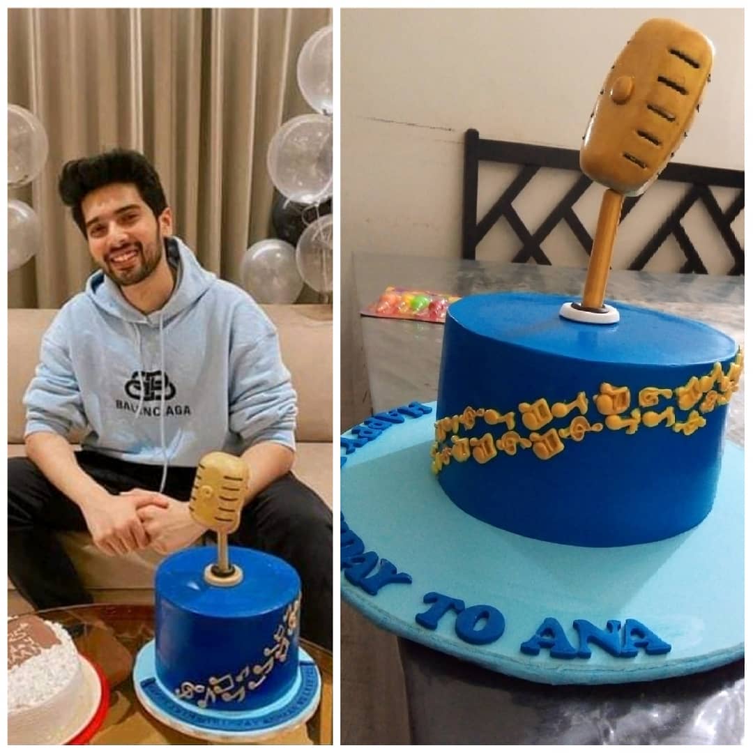 its_armaanmalik's tweet photo. @ArmaanMalik22 Happy birthday to me 💙🎂. #SameCake https://t.co/TpZqCB3Etb