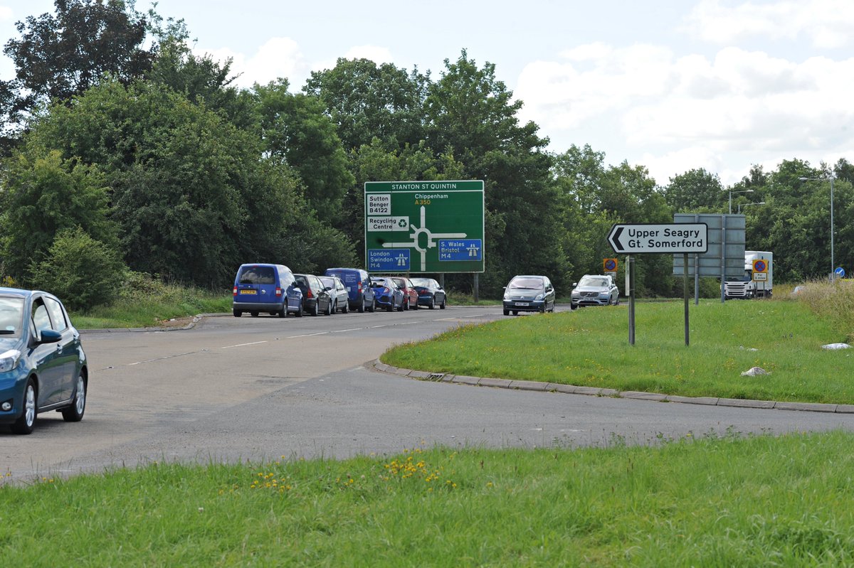 A 2nd large industrial unit given planning permission at @StModwen Park, Chippenham, just off Junction 17 of the M4. The 88,790 sq ft unit forms second phase of development set to begin in February 2021. Once complete, the whole scheme is expected to create about 1,300 jobs.