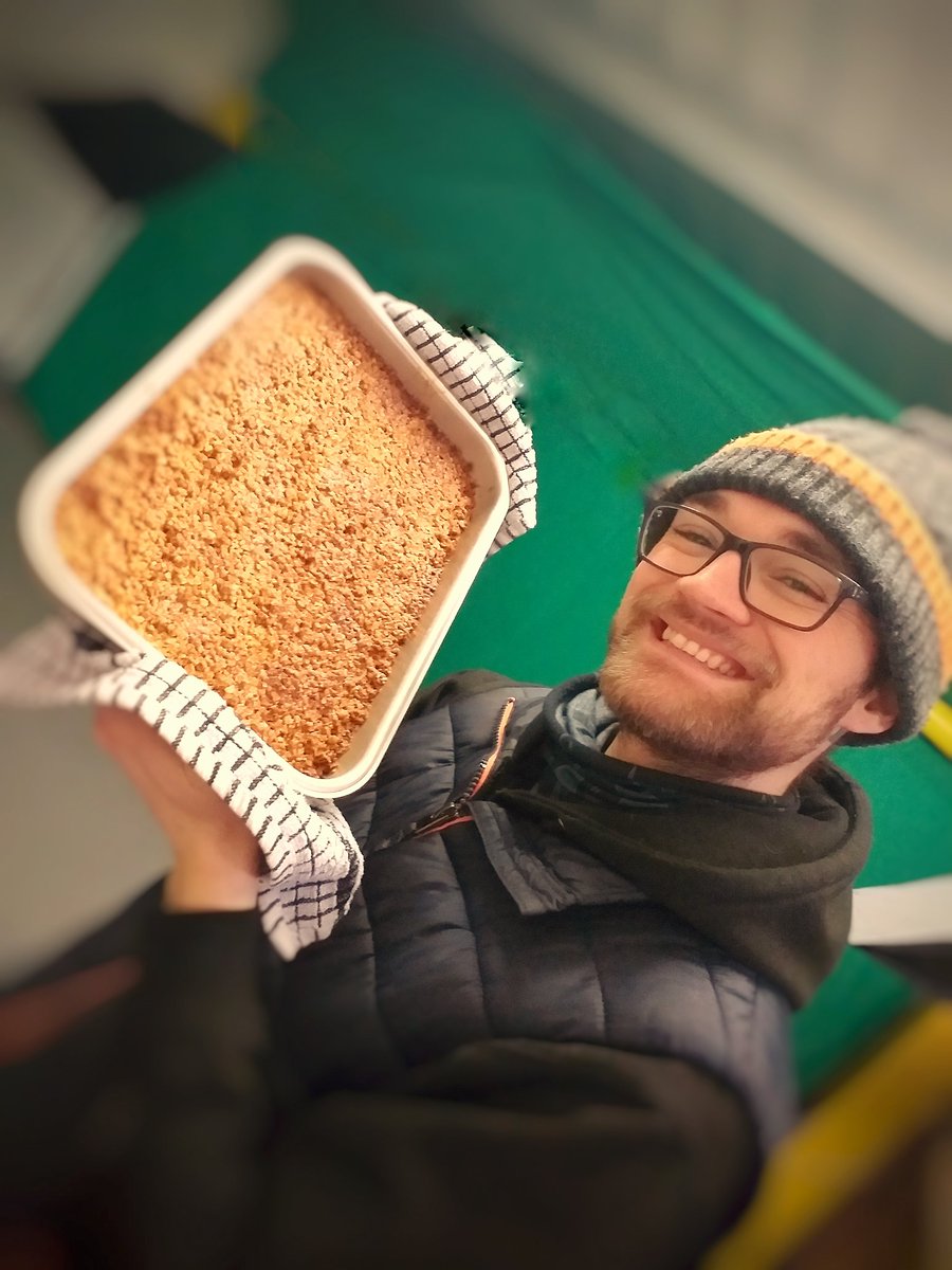 AWFCharity's tweet photo. Return of the cooking means return of the flapjack!
#CookEatRepeat #Livestream #FacebookLive https://t.co/Wu7uT8FdQl