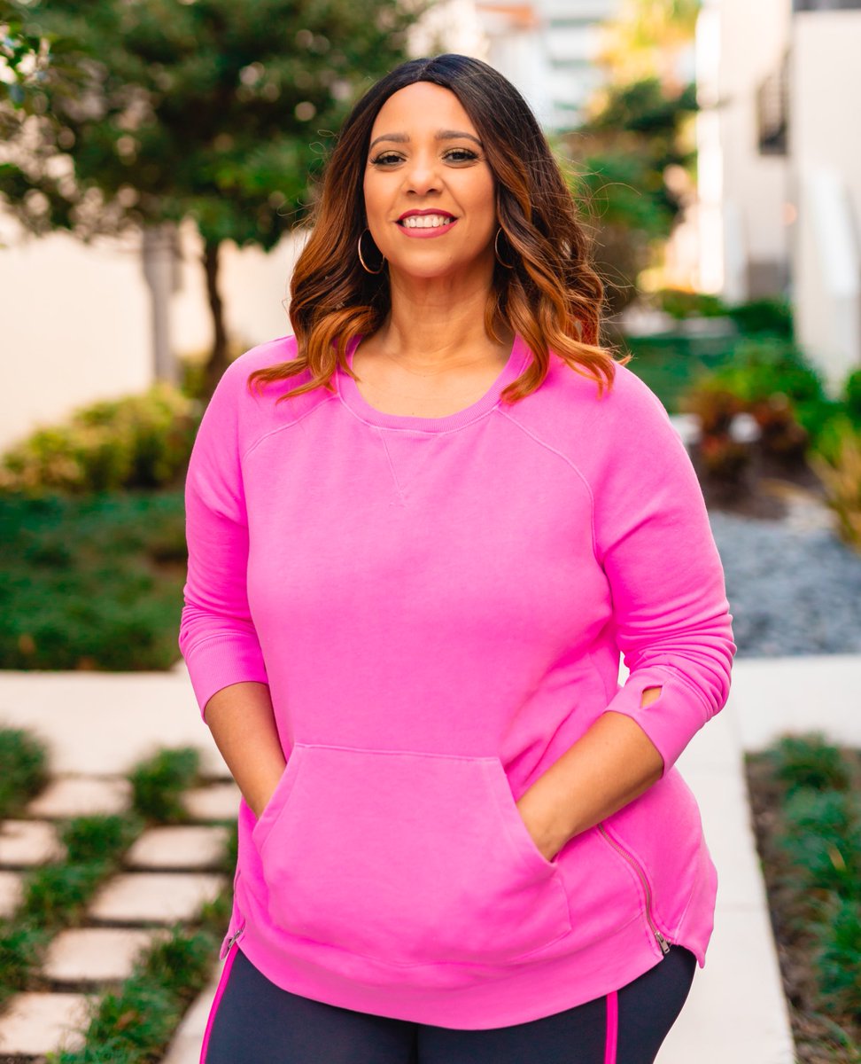 EstrellaFReport's tweet photo. Good morning Estrellitas! I’m taking over @lanebryant Insta-stories today and showcasing “One LIVI Top Styled Three Ways”. Go check it out on Lane Bryant Instagram account!! #ad #lanebryant #liviactive #createyourlane #lanestyle #farrahestrella #estrellafashionreport https://t.co/c4YqGiY1Hy