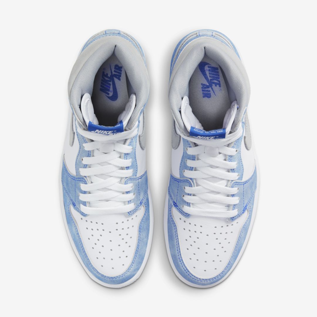 J23app's tweet photo. Jordan 1 Retro High OG "Hyper Royal/Light Smoke Grey" official images https://t.co/2mJdKLct9q