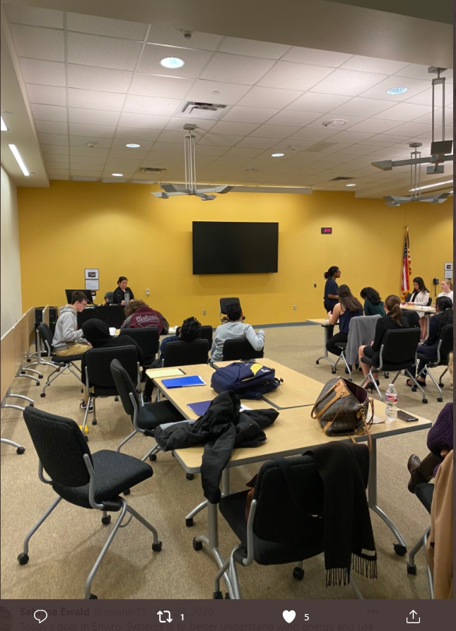 ewalds15's tweet photo. It is Mock Trial season & I have missed being part of the competition. Coaching, judging a scrimmage, & judging the state competition. Though on sabbatical this year, who knows what the future holds! π@TxHsMT @Cen10Titans #TitanTags #TitansLearn #FISDlearns #ourFISDstory https://t.co/Q2tQ5WrzCI