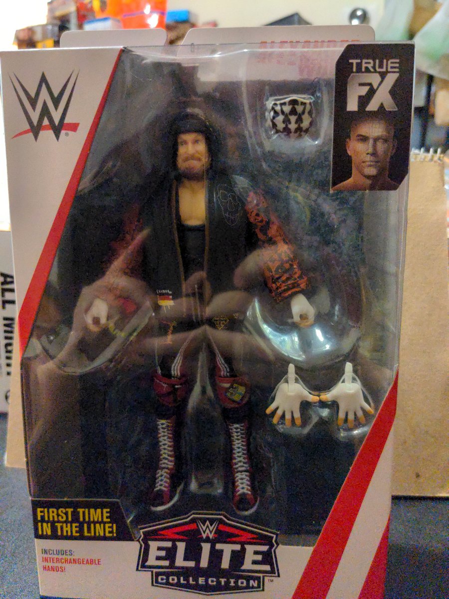 therealmrdude's tweet image. I'm going to be selling off my figs and pops. @FullyPoseable if you can help boost this to the community it would be a big help. 
I'm selling these for $20 + shipping each. I have a lot more to come.