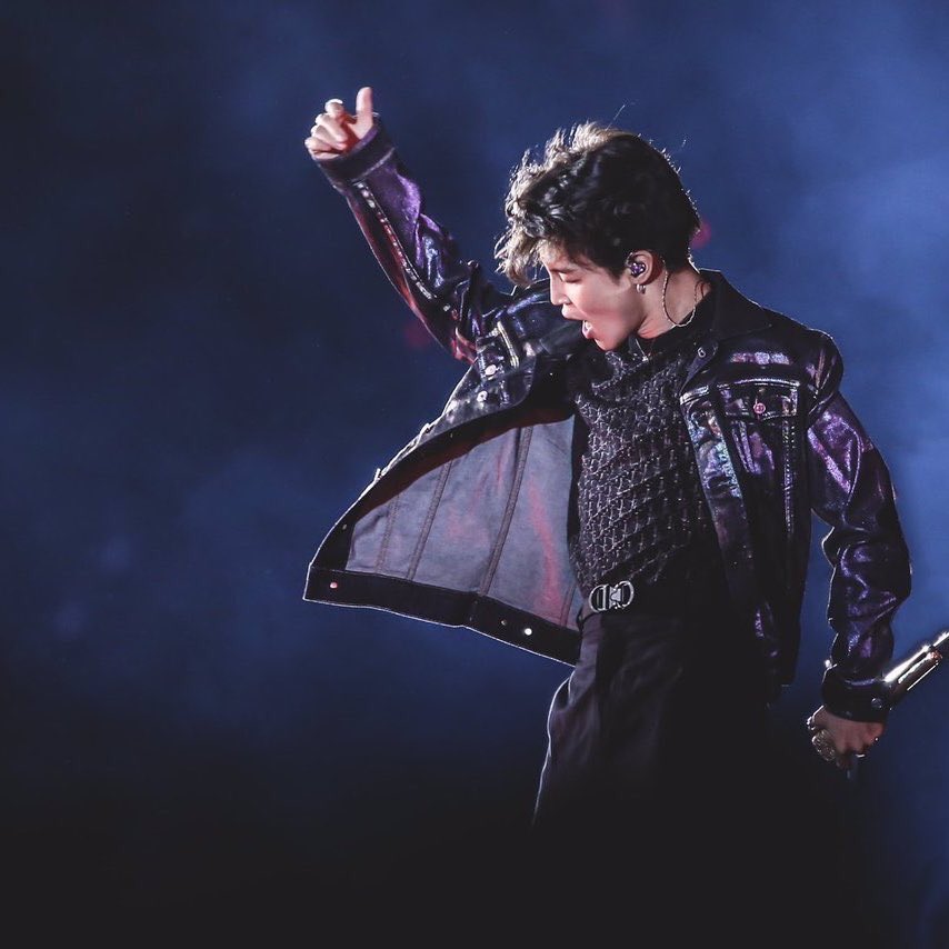 park jimin was literally born to be on a stage - a thread
