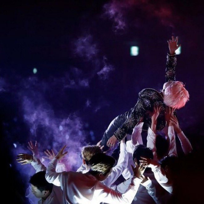 park jimin was literally born to be on a stage - a thread