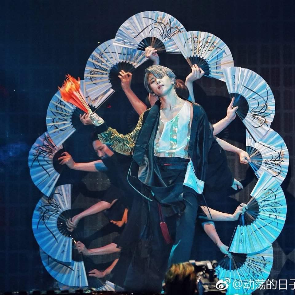 park jimin was literally born to be on a stage - a thread