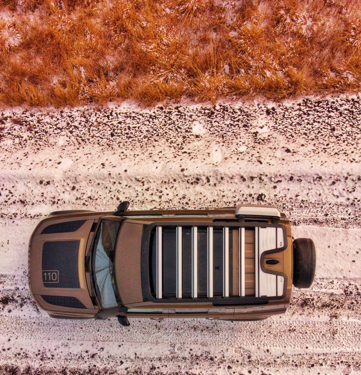 New #LandRover Defender's best angle, methinks.

#dji
#Sudbury