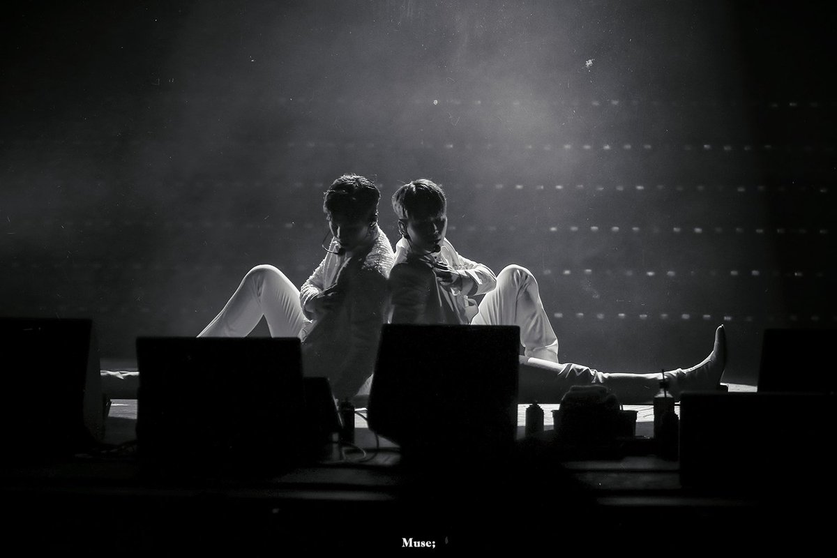KH_bluemoon's tweet photo. 비오브유 1주년 너무너무 축하해
#BOfYou_1st_Anniversary
앞으로도 오래 어떤길이든
#비오브유_1주년_언제나_같이걷자
옆에서 뒤에서 어디서든 같이 걷고 있을꺼야 https://t.co/hIppia08W2