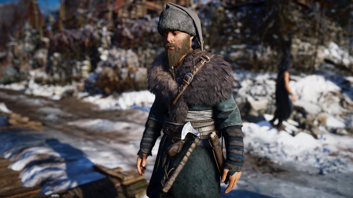 ...Layers of v-collar tunic + short-sleeved tunic with leather belt(s) and trousers worn with either boots or leg wrapping (less common) for the gents. Some wore fur, but I saw very few with cloaks or hoods, which are thought to have been pretty common in these cold regions.