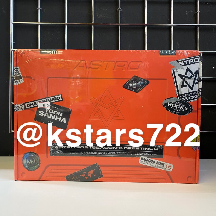 KStars722's tweet photo. ASTRO SEASONS GREETINGS 2021
❗️DISCOUNTED ❗️
WAS: £60.00 each!
NOW: £53.50 each!
both orange and black versions available!
UK SHIPPING:
£4 second class signed
#kpop #kpopshop #kpopuk #kpopshopuk #astro #astrouk https://t.co/MxYH4SxLFR