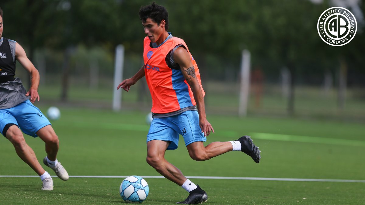 Belgrano's tweet photo. ⚽✔ Hoy completamos una práctica con trabajos de fuerza y fútbol táctico, continuando con la preparación para recibir a Alvarado. 💪 https://t.co/yRYHPKSorq