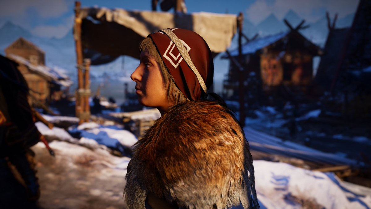 Good job on the hats. The examples above (↑Men: conic cap & Birka-style cap - Women: scarf↑ & woven headband+scarf↓) show what we assume was worn in the Viking era from Birka, Jorvik, etc... (But again, findings not being well preserved means using deduction/imagination.)