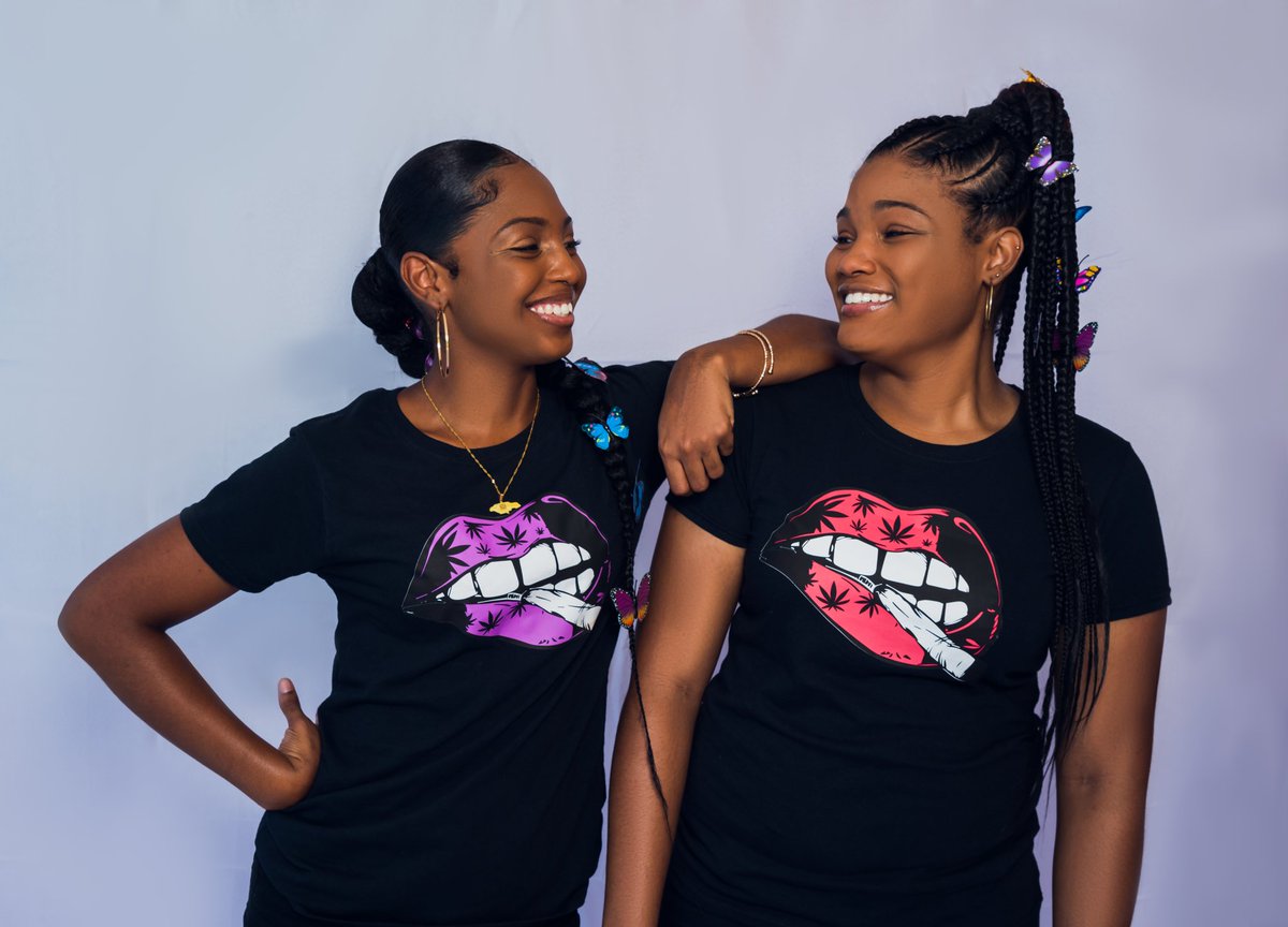 skunkprints's tweet photo. Shop Purple Skunk Custom Prints for all your cannabis graphic Tees.

Check out the IG page.
https://t.co/hnpTGe03m3 
#SmallBusinesses #purpleskunkprints #cannabisculture #420daily #weedlife #GraphicDesign https://t.co/iy9r274iLP