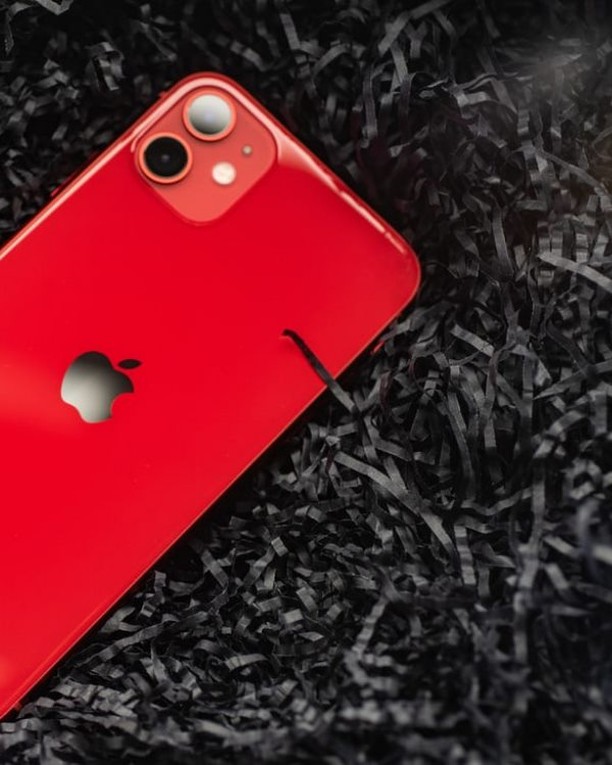 nic_ua's tweet image. Почему мы разыгрываем красный iPhone, а не зеленый,💚 который подчёркивает tone of voice компании❓ Потому, что выручка за красные iPhone идёт в фонд борьбы🥊 с Covid 19!
Читать: nic.ua/ru/news/new-ye…
#розыгрыш #productred #rediphone #giveaway #айфон