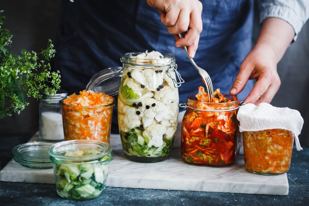 TUCOltd's tweet photo. Preserving and fermenting is a mega trend which combines 3 smaller trends: experimenting with techniques, reducing waste and making use of seasonal gluts of products. Preserving is where it's at right now. UK social media mentions of preserving and fermenting are up by 222%. https://t.co/FtguzjzWOa