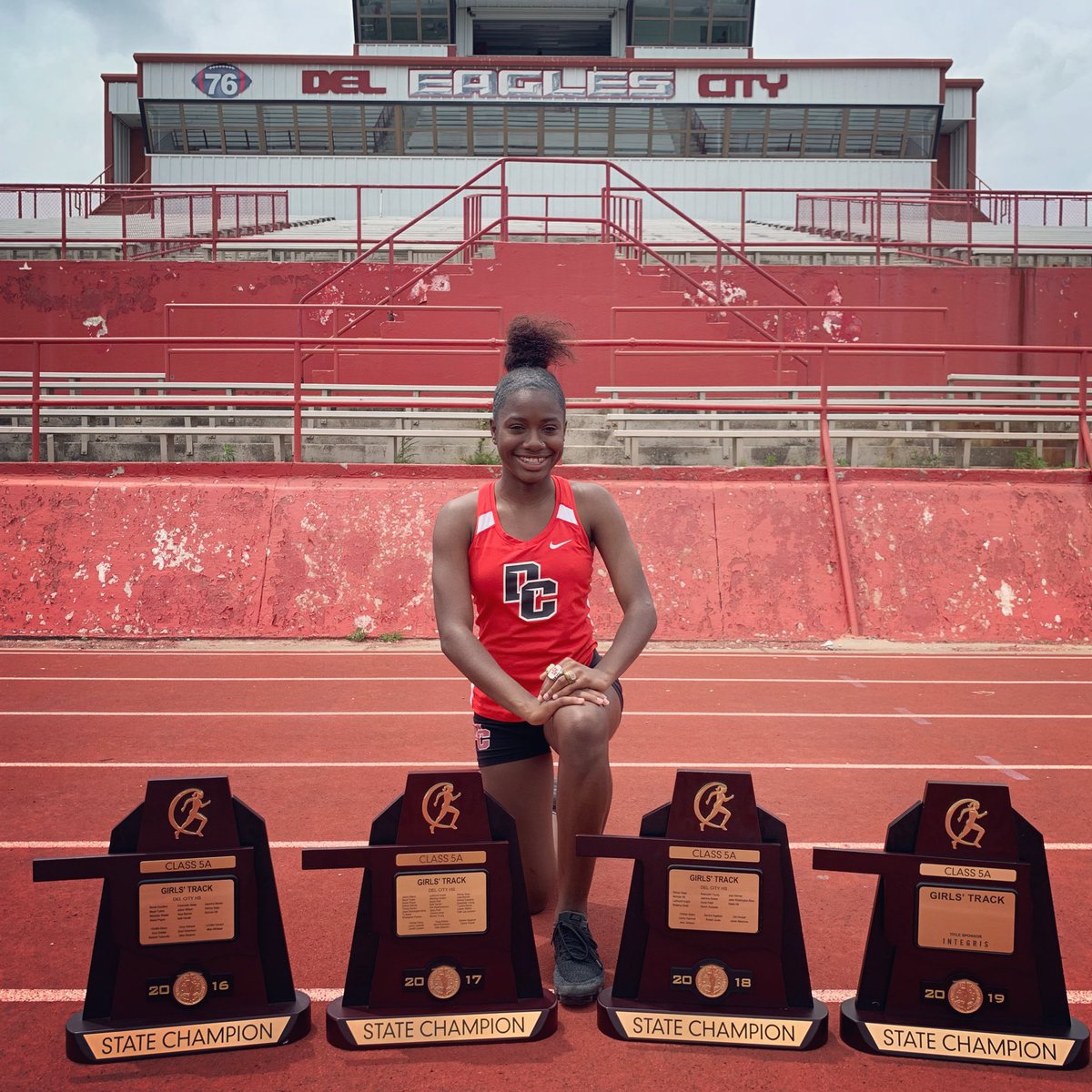 DCTrackAndField's tweet photo. Happiest of birthdays to the legend @itsjaya_ ‼️ #WinnerForLife #AlwaysAnEagle 🎂🎁🎈🎉 https://t.co/iiBA3Q2nPy