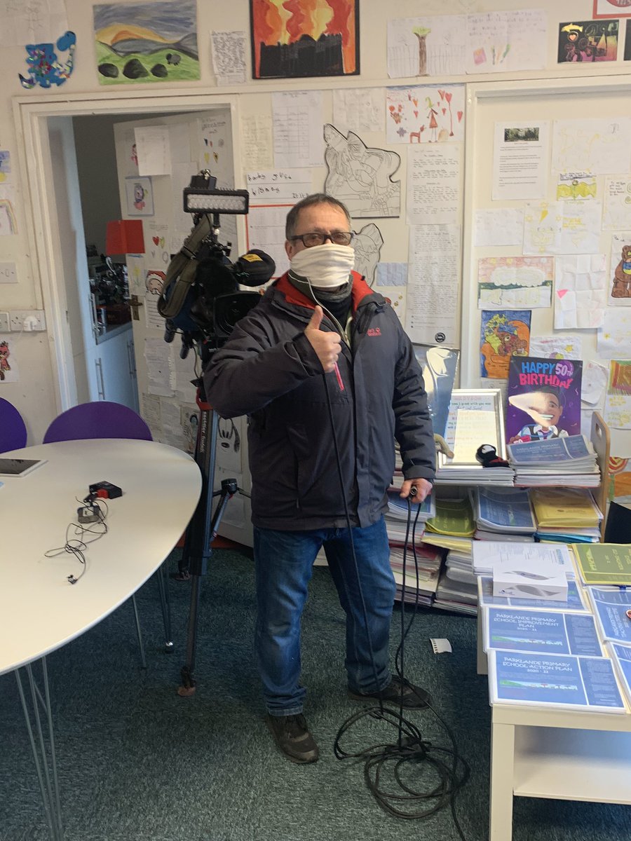 A mini thread and lots of thanks to  @itvnews  @BenChapmanITV I was asked today if I would be filmed watching  @GavinWilliamson deliver his 130pm speech and then do an interview for the 630news ...my angle was the fact that I am still waiting for 52 laptops that I needed Dec11th 1/3