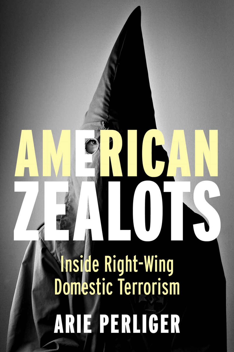 Drawing on a dataset of 5,000+ attacks from 1990-2017, AMERICAN ZEALOTS (<a href="/ColumbiaUP/">Columbia University Press</a>) offers a wide-ranging and rigorously researched overview of right-wing domestic terrorism. Tune in as <a href="/APerliger/">Arie Perliger</a> discusses his research w/@bethwindisch on the podcast ↙️

newbooksnetwork.com/american-zealo…